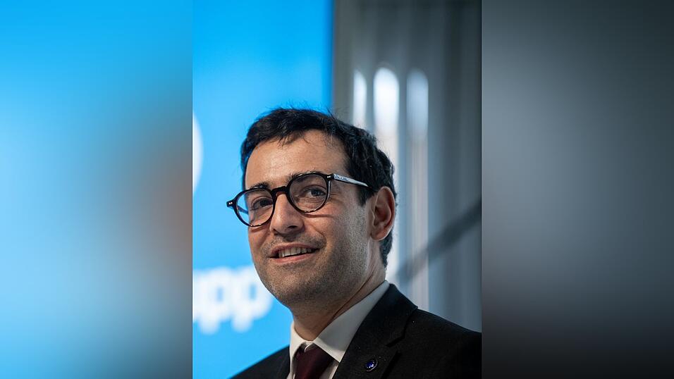 Es sei an der Zeit, &bdquo;dass sich europ&auml;ische Unternehmen ,europ&auml;isieren&lsquo;, bevor sie sich ,internationalisieren&lsquo;&ldquo;, sagte St&eacute;phane S&eacute;journ&eacute;, Exekutiv-Vizepr&auml;sident der EU-Kommission.