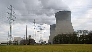 Hier waren sie noch in Betrieb: die Kühltürme des Atomkraftwerks Gundremmingen.