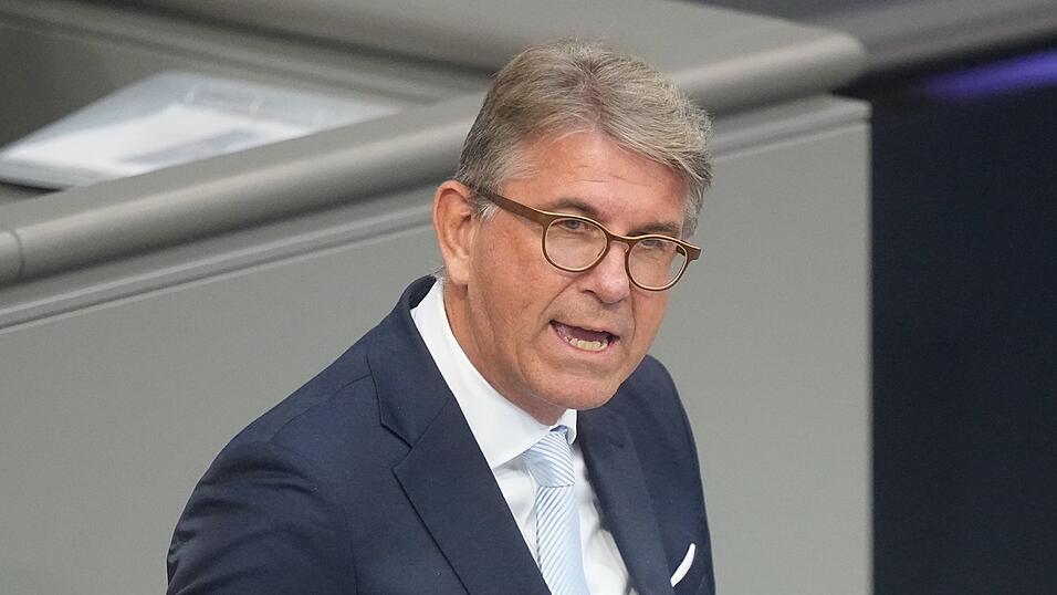 Wolfram Weimer kritisiert, das Rapper Chefket an einer Veranstaltung des Hauses der Kulturen der Welt teilnimmt. (Archivbild)