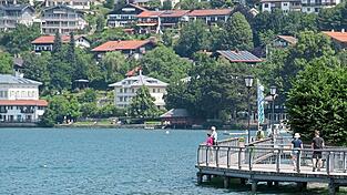 Erben kann teuer sein. Eine Immobilie am Tegernsee überschreitet die Freibetragsgrenzen um ein Vielfaches.