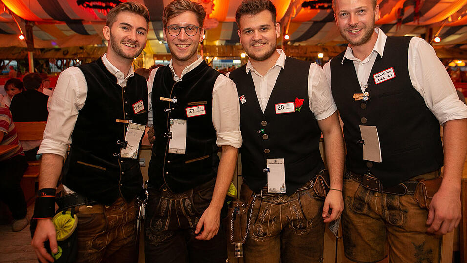 Die Partybilder von Sonntag, 21. August 2022, aus dem Festzelt Reisinger.