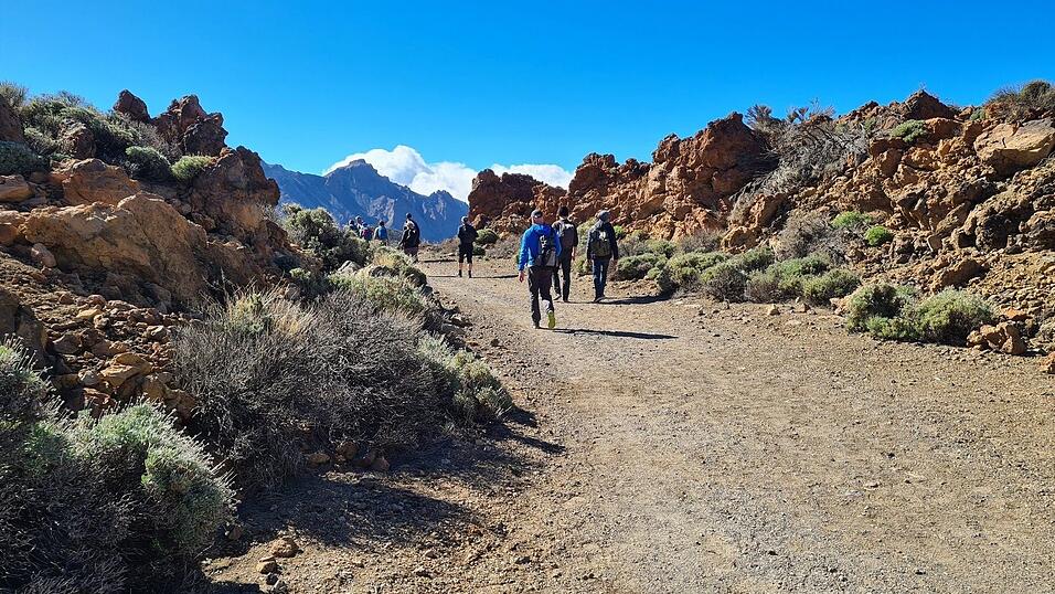 Seit Sommer 2022 wurde ein junger Backpacker aus Niedersachsen auf Teneriffa vermisst, der dort zum Wandern war - nun wurde sein Tod bestätigt. (Symbolbild) Seit Sommer 2022 wurde ein junger Backpacker aus Niedersachsen auf Teneriffa vermisst, der dort zum Wandern war - nun wurde sein Tod bestätigt. (Symbolbild)