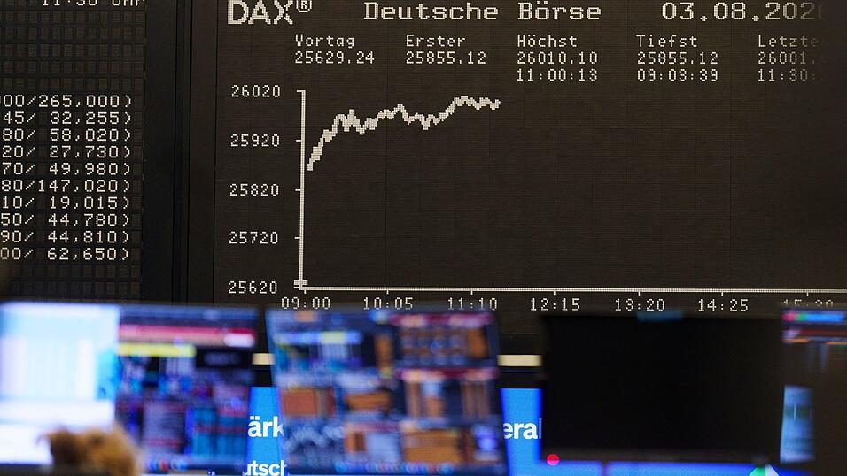 Viele Menschen trauen sich nicht, Geld an der Börse anzulegen. (Archivbild) Viele Menschen trauen sich nicht, Geld an der Börse anzulegen. (Archivbild)