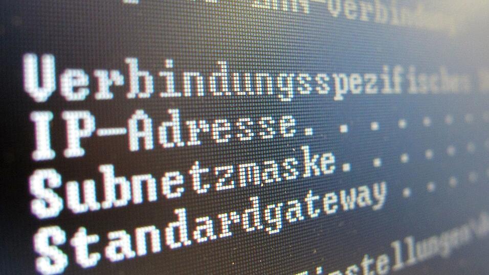 Wer von digitaler Gewalt betroffen ist, soll künftig von Online-Plattformen erfahren können, wer hinter einem anonymen Account steckt. (Symbolbild) Wer von digitaler Gewalt betroffen ist, soll künftig von Online-Plattformen erfahren können, wer hinter einem anonymen Account steckt. (Symbolbild)