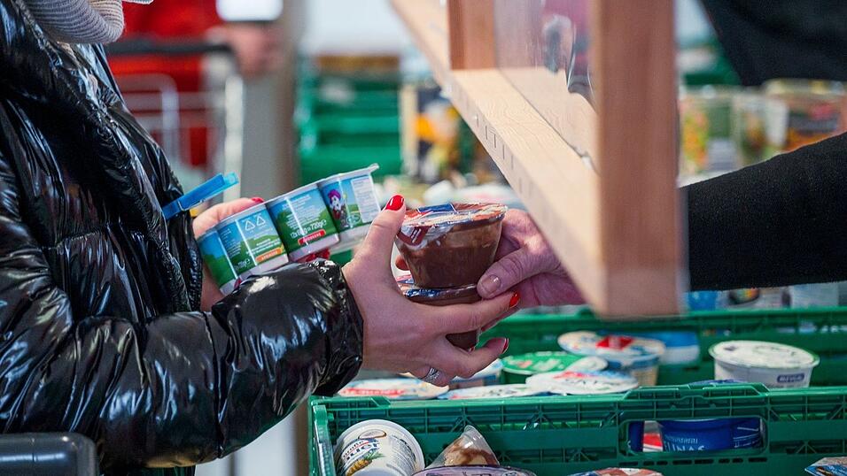 Vor allem Alleinlebende und Alleinerziehende gelten in Bayern als armutsgef&auml;hrdet. (Symbolbild)