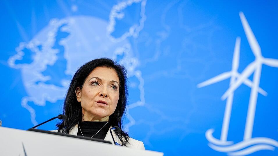 Bundeswirtschaftsministerin Reiche sieht die Notwendigkeit für mehr Vollzeitjobs. Bundeswirtschaftsministerin Reiche sieht die Notwendigkeit für mehr Vollzeitjobs.