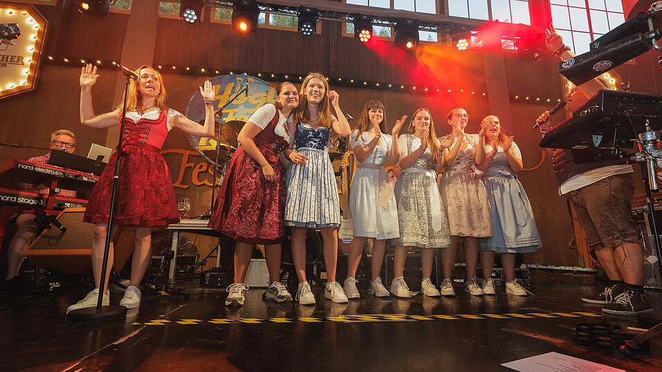 Die Partybilder vom Samstag, 10. August 2024, aus dem Festzelt Kr&ouml;nner.