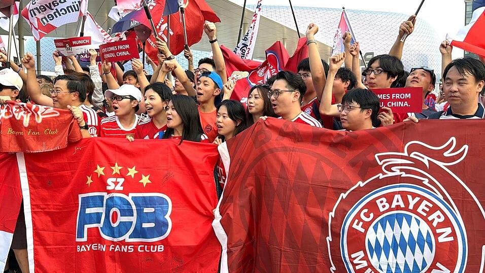 Die Begeisterung über den FC Bayern war in Hongkong groß. Die Begeisterung über den FC Bayern war in Hongkong groß.