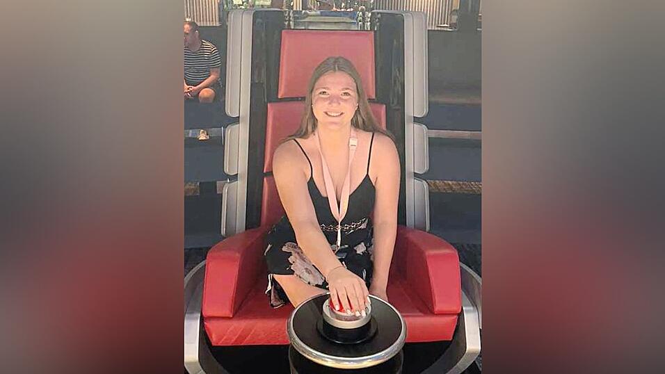 Schonmal üben für die große Bühne: Bei „The Voice of the Ocean“ hat es die Sängerin Leonie Baumann ins Finale geschafft. Schonmal üben für die große Bühne: Bei „The Voice of the Ocean“ hat es die Sängerin Leonie Baumann ins Finale geschafft.