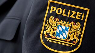 Die Polizei sucht einen Autofahrer