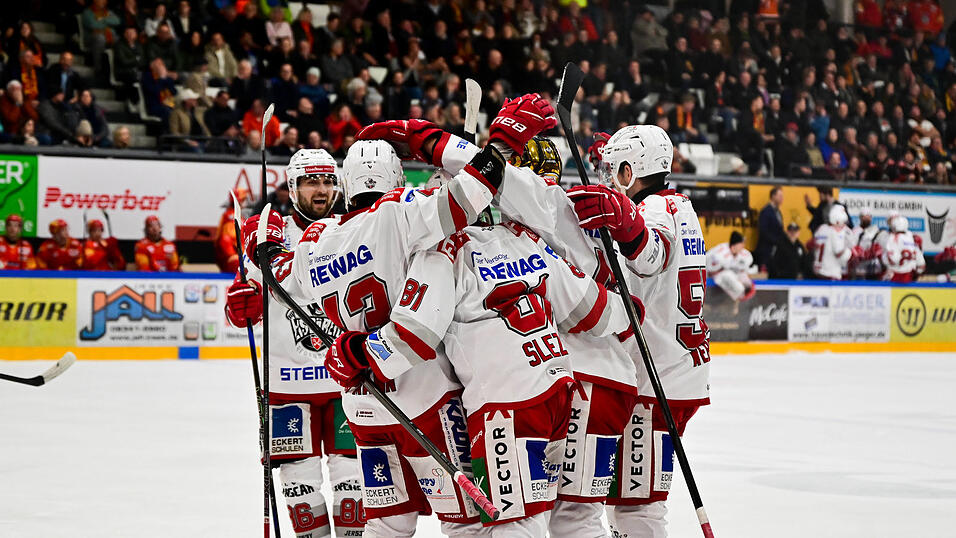 Die Eisbären Regensburg revanchierten sich für die Niederlage am Freitag mit einem Derby-Sieg am Sonntag.