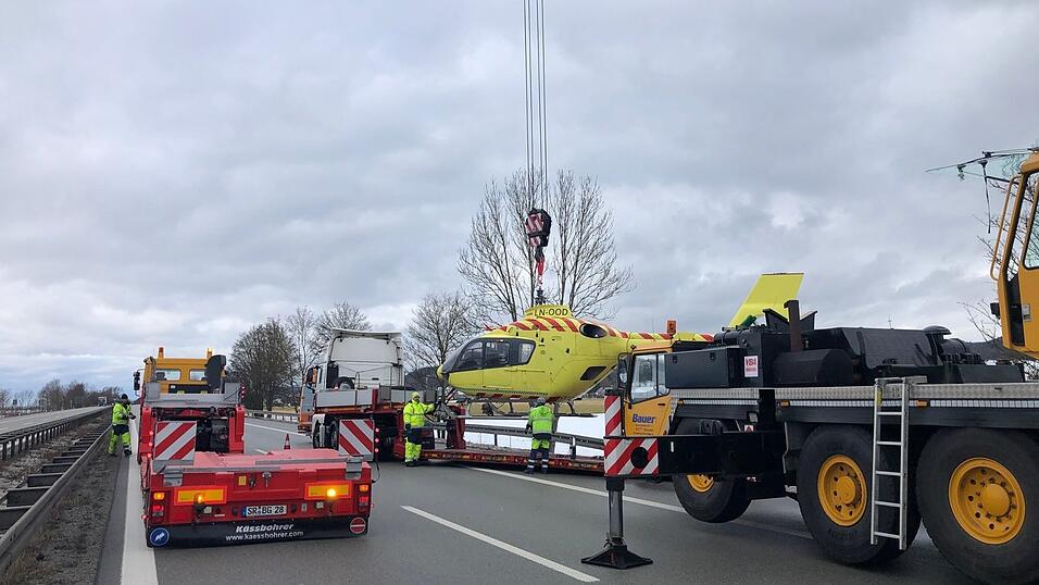 Auf der A3 ist es am Montagmorgen zwischen Kirchroth und Tiefenthal zu einem Unfall gekommen.