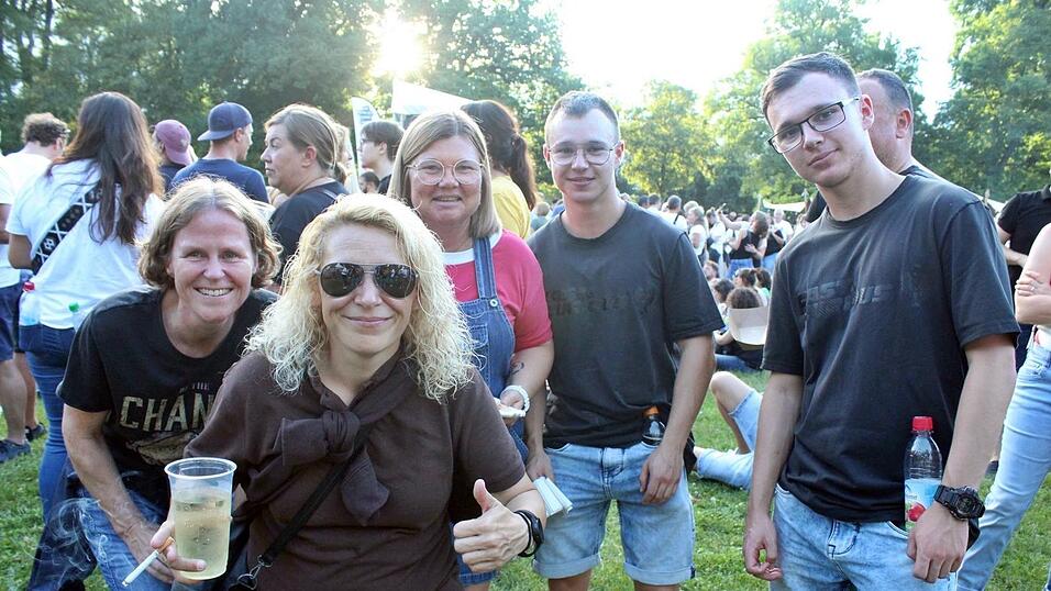 Fotos des&nbsp;ersten Open-Air-Abends auf der Ringelstecherwiese.&nbsp;