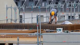Die Stimmung im Wohnungsbau ist so gut wie seit drei Jahren nicht mehr - und doch vergleichsweise schlecht. (Archivbild)