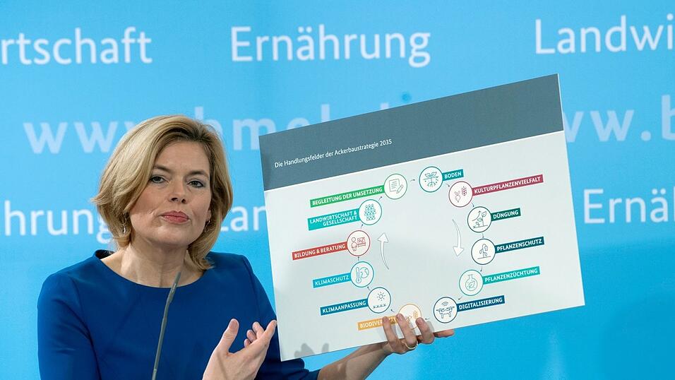 Julia Klöckner strebt ein Ende der Monokulturen auf deutschen Feldern an. Julia Klöckner strebt ein Ende der Monokulturen auf deutschen Feldern an.