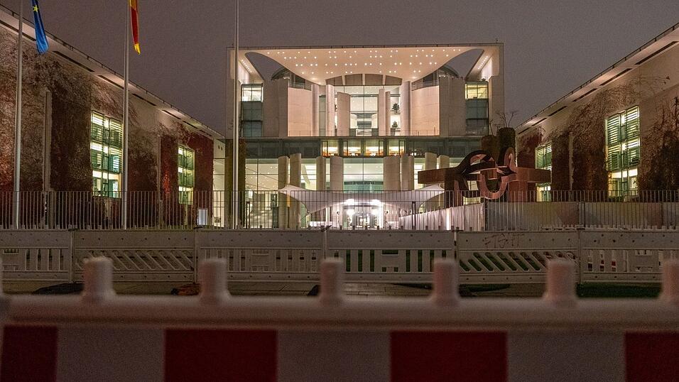 Die Ampelkoalition unter Führung von Bundeskanzler Olaf Scholz steht vor dem Aus. Die Ampelkoalition unter Führung von Bundeskanzler Olaf Scholz steht vor dem Aus.