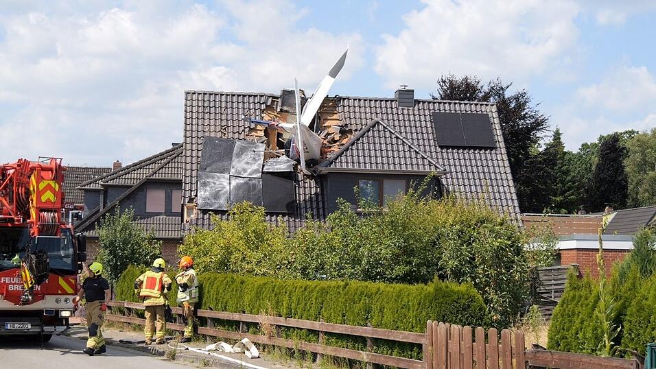 Die Bewohner waren zum Zeitpunkt des Unglücks nicht zu Hause. Die Bewohner waren zum Zeitpunkt des Unglücks nicht zu Hause.