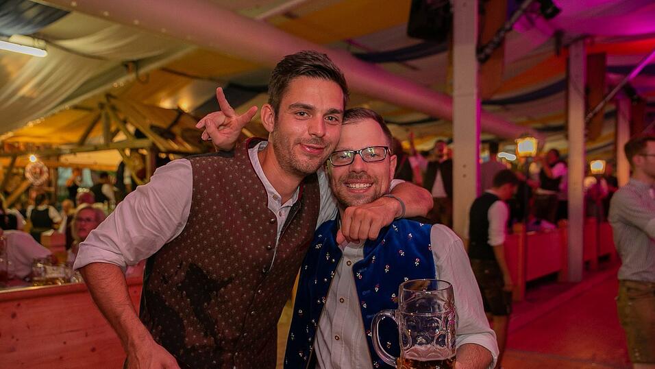 Die Partybilder vom Sonntag, 14. August 2022, aus dem Festzelt Reisinger.