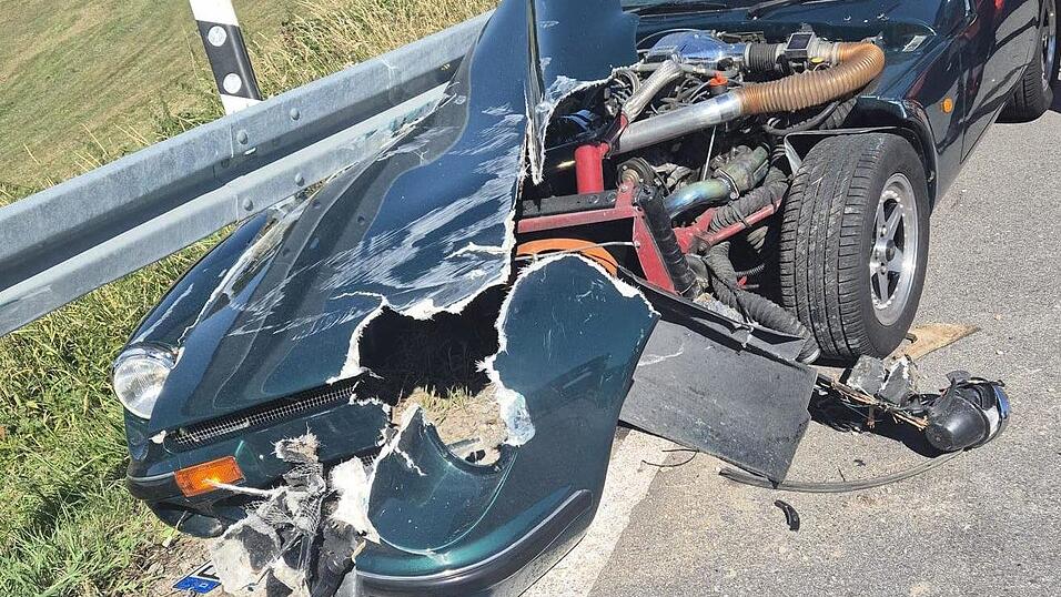 Das Auto wurde beim Unfall total zerst&ouml;rt.