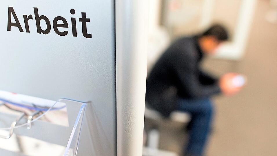 Arbeitsagentur und Jobcenter im Kreis Kelheim sind derzeit nicht persönlich erreichbar. Arbeitsagentur und Jobcenter im Kreis Kelheim sind derzeit nicht persönlich erreichbar.