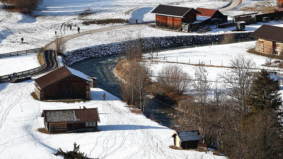 Der Schnee kommt nach Bayern. (Archivbild) Der Schnee kommt nach Bayern. (Archivbild)