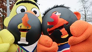 Ernie und Bert regeln jetzt in Hamburg an zwei Stellen den Verkehr. Die Figuren aus der Sesamstra&szlig;e schl&uuml;pfen in die Rolle von Ampelm&auml;nnchen.