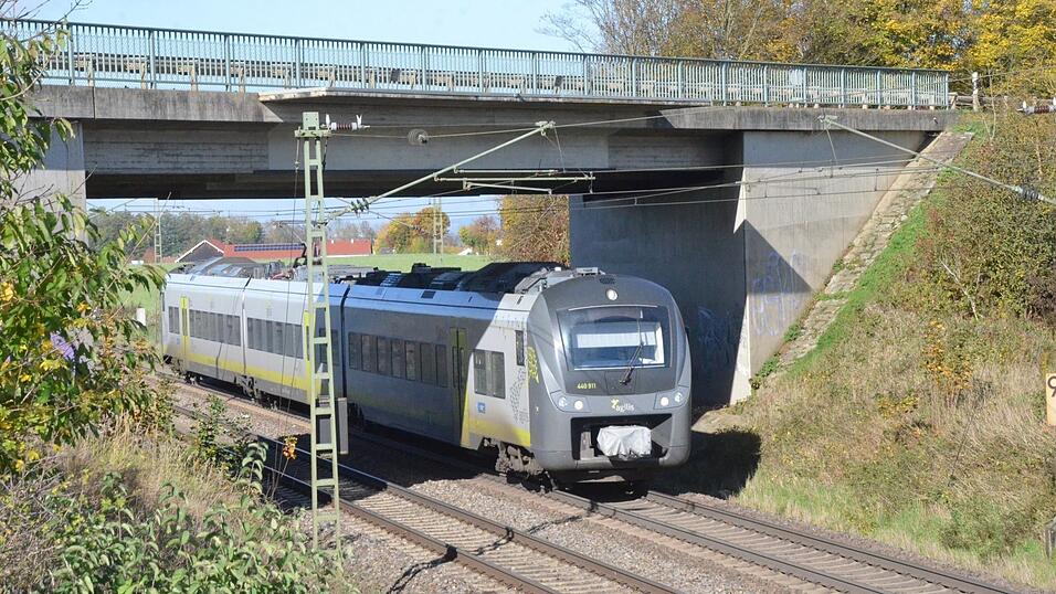 Die Deutsche Bahn will die Strecke zwischen Passau und Obertraubling nächstes Jahr generalsanieren.