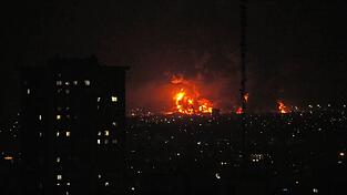 Israels Armee griff &Ouml;llager in Teheran an.