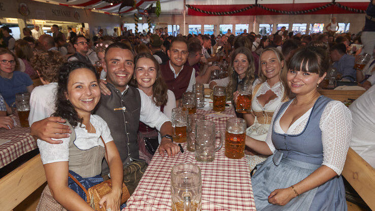 Die Partybilder vom Samstag, 17. August, aus dem Festzelt Lechner. Die Partybilder vom Samstag, 17. August, aus dem Festzelt Lechner.