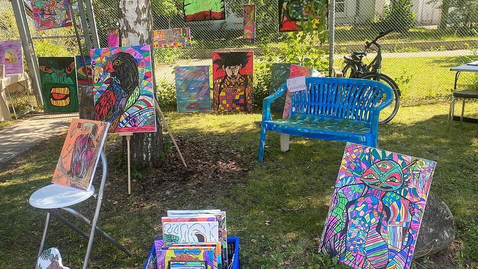 Mit seiner Kunst vertreibt Marco Miedaner den Staub des Alltags von der Seele. Mit seiner Kunst vertreibt Marco Miedaner den Staub des Alltags von der Seele.