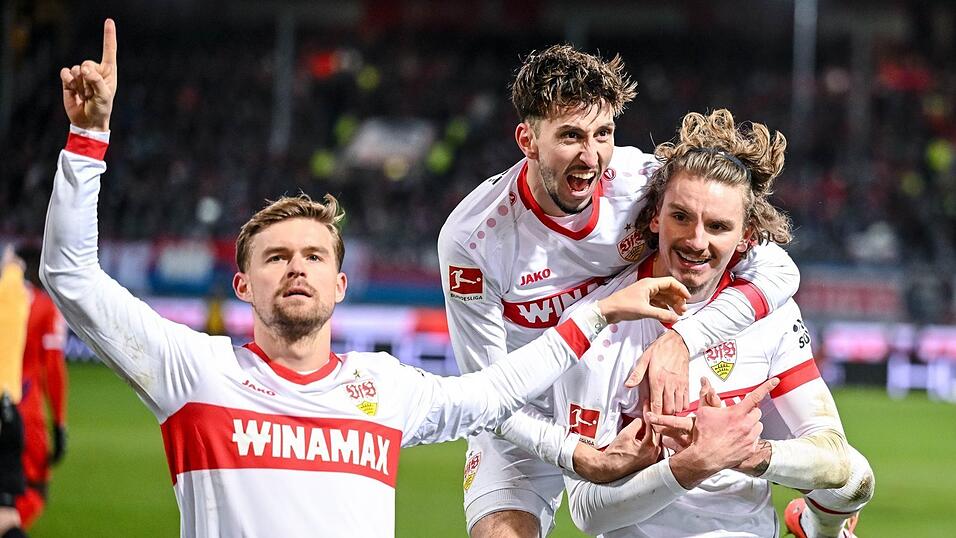 Nick Woltemade (rechts) soll laut den VfB-Verantwortlichen auch in der kommenden Saison für Stuttgart jubeln. Nick Woltemade (rechts) soll laut den VfB-Verantwortlichen auch in der kommenden Saison für Stuttgart jubeln.