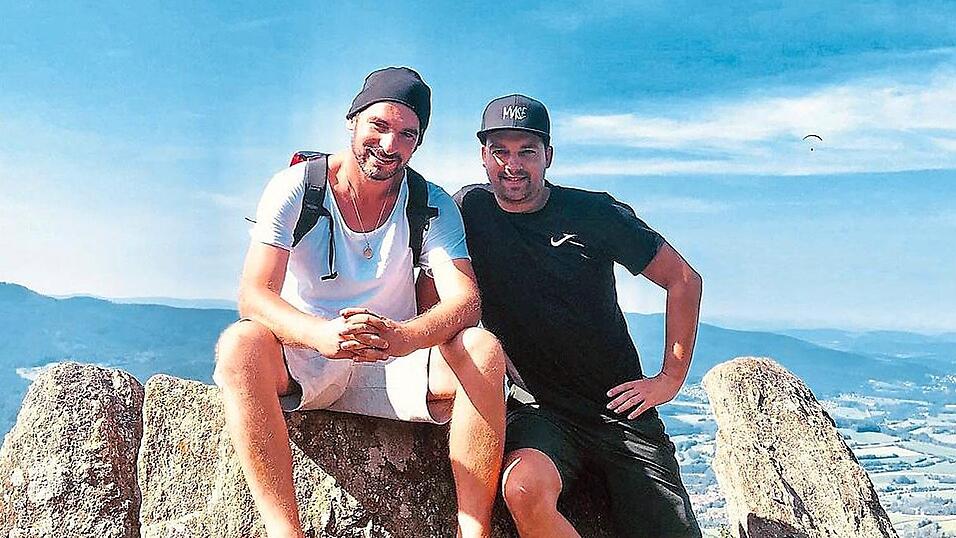 Wandern gehört zu Johannes Tremls großen Leidenschaften. Besonders gerne wandert er im bayerischen Wald, wie hier am Osser. Wandern gehört zu Johannes Tremls großen Leidenschaften. Besonders gerne wandert er im bayerischen Wald, wie hier am Osser.
