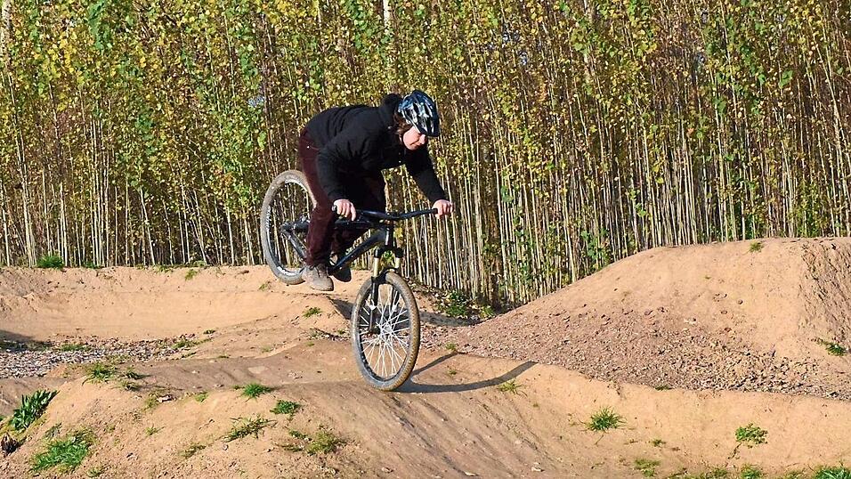 Marcus Vetter auf 'seiner' Pumptrack-Strecke. Marcus Vetter auf 'seiner' Pumptrack-Strecke.