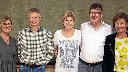 Vorstandschaft und Finanzverwaltung des ESV Gebensbach (von links): Monika Schuster, Willi Egert, Lise Reiter, Peter und Sonja Kerscher.