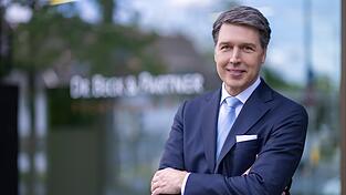 Hubert Ampferl begleitet seit 25 Jahren Insolvenzverfahren.