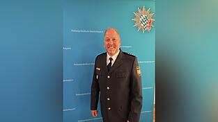 Schon als Kind hatte Andreas Zenger immer nur einen Berufswunsch: &bdquo;Ich werde Polizist.&ldquo; Jetzt &uuml;bernahm der geb&uuml;rtige Gangkofener die Leitung der Dienststelle in Vilsbiburg.