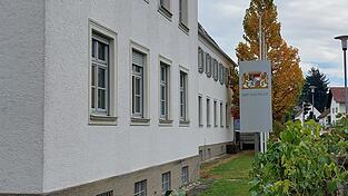 Wegen Körperverletzung musste sich der 29-jährige Angeklagte am Donnerstag vor dem Amtsgericht Landau verantworten. Wegen Körperverletzung musste sich der 29-jährige Angeklagte am Donnerstag vor dem Amtsgericht Landau verantworten.