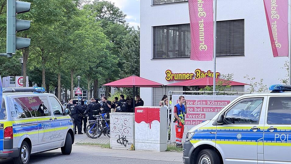Ein gro&szlig;es Polizeiaufgebot am gestrigen Donnerstag
