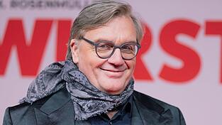 Der Schauspieler Hape Kerkeling setzt sich in Leipzig für die Rechte queerer Menschen ein (Archivbild). Der Schauspieler Hape Kerkeling setzt sich in Leipzig für die Rechte queerer Menschen ein (Archivbild).