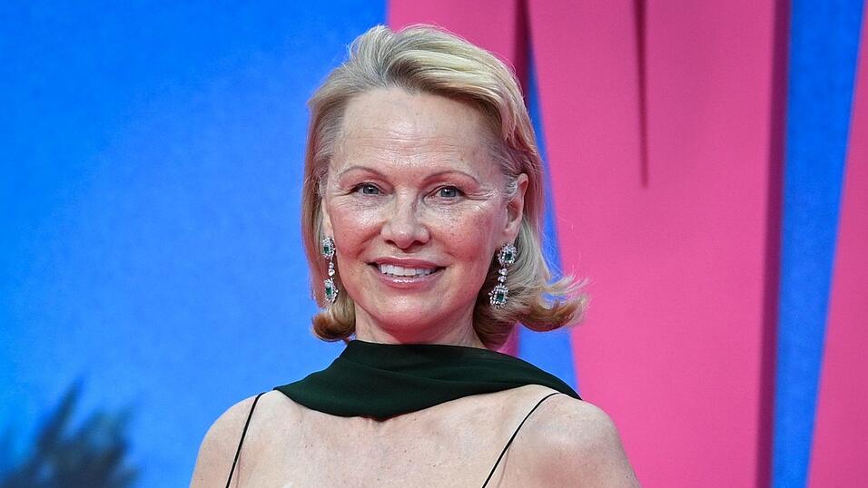 Pamela Anderson ist im Wettbewerbsfilm &laquo;Rosebush Pruning&raquo; zu sehen. (Archivbild)