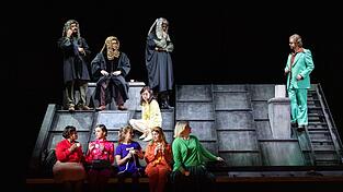 Christiane Lutz inszeniert die Oper in München. Christiane Lutz inszeniert die Oper in München.