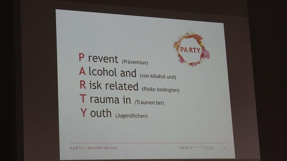 Die Abk&uuml;rzung P.A.R.T.Y. steht f&uuml;r Pr&auml;vention von Alkohol und Risiko bedingten Traumen bei Jugendlichen.