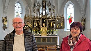 Johann Baier und Marion Dauerer sind die Gesichter der Pfarrgemeinde in Wörth. Sie sind sich einig: Die Kirche muss neue Wege gehen, um die Menschen im Ort weiterhin zu erreichen. Johann Baier und Marion Dauerer sind die Gesichter der Pfarrgemeinde in Wörth. Sie sind sich einig: Die Kirche muss neue Wege gehen, um die Menschen im Ort weiterhin zu erreichen.