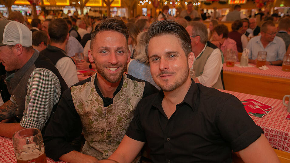 Die Partybilder von Mittwoch, 17. August 2022, aus dem Festzelt Krönner.