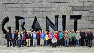 In drei Gruppen - hier die Dienstagsgruppe - unternahm man Seniorenausflüge.