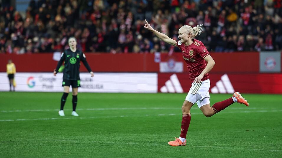 Zwei Tore, eine Vorlage: M&uuml;nchens Pernille Harder war nicht zu stoppen.