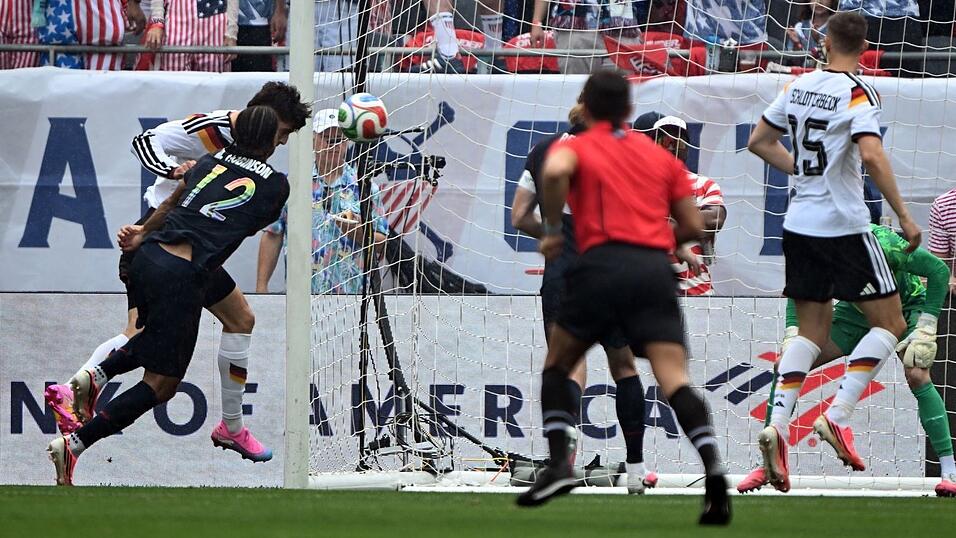 In Topform: Kai Havertz (l) beim Kopfballtor gegen die USA. (Archivbild) In Topform: Kai Havertz (l) beim Kopfballtor gegen die USA. (Archivbild)