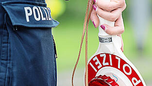 Auch in diesem Jahr ging die Arbeit der Polizei oftmals über Verkehrskontrollen hinaus.
