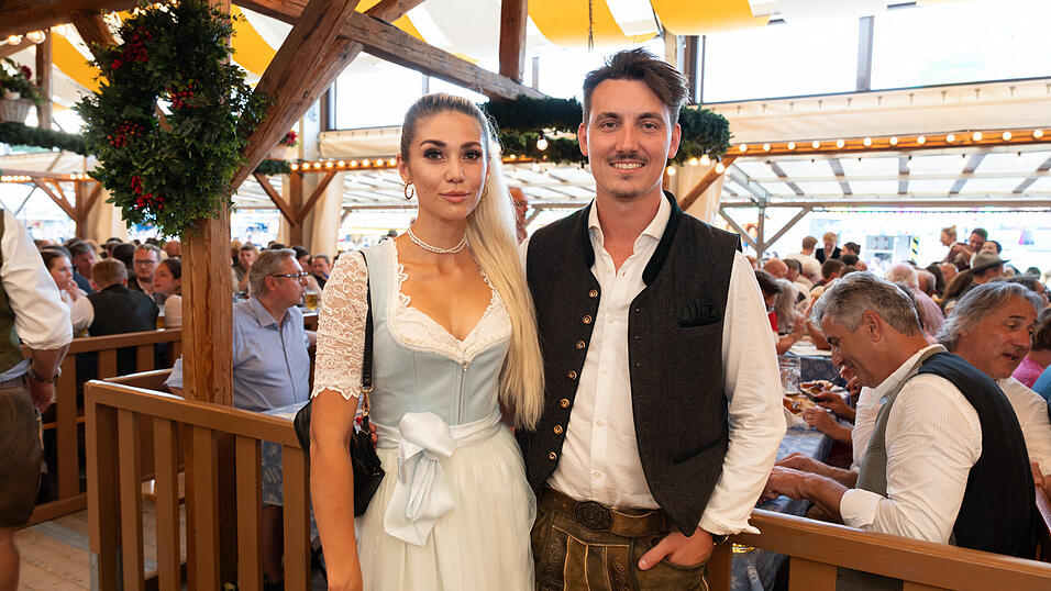 Die Partybilder vom Mittwoch, 14. August 2024, aus dem Festzelt Nothaft. Die Partybilder vom Mittwoch, 14. August 2024, aus dem Festzelt Nothaft.