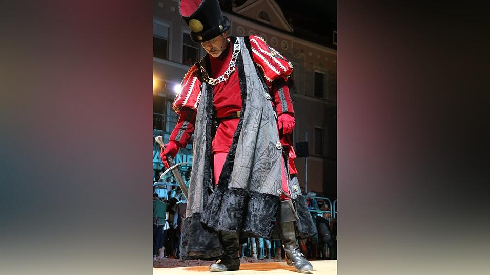 Bilder der Gruppe 'Gr&uuml;n' des Drachenstich-Festspiels.
